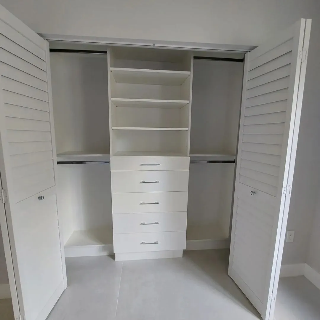 Walk In Closet Room